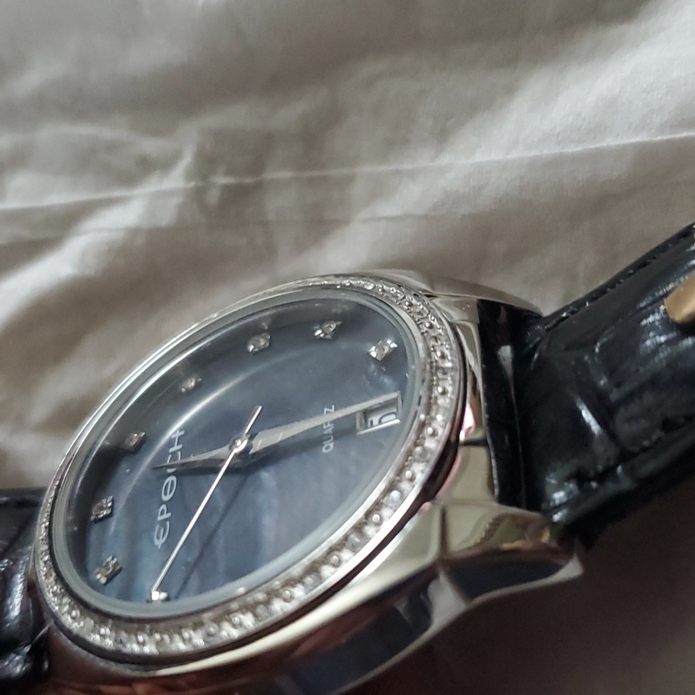 Watch - Picture 5 of 8
